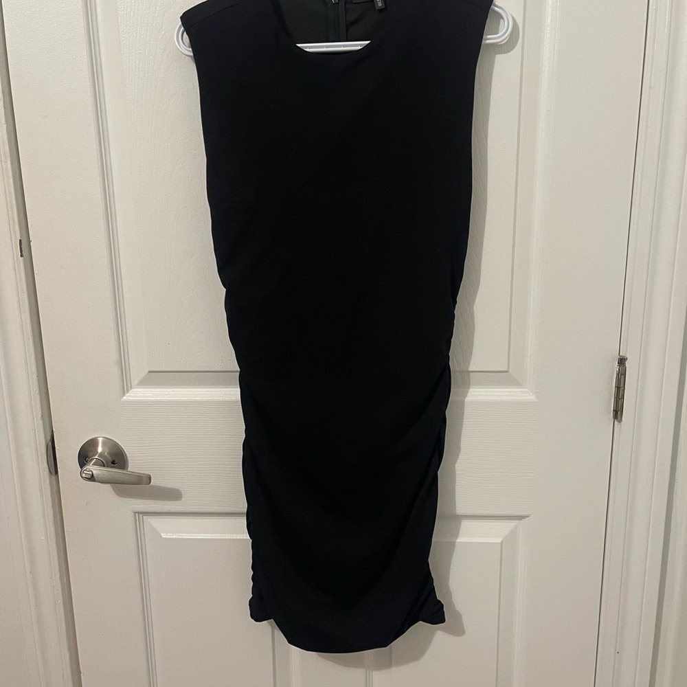 Elegant Black Sleeveless Dress